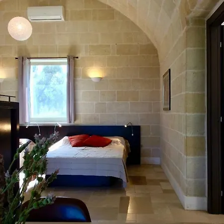 M Villa Specchiolla