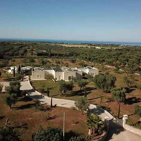 M Villa *
